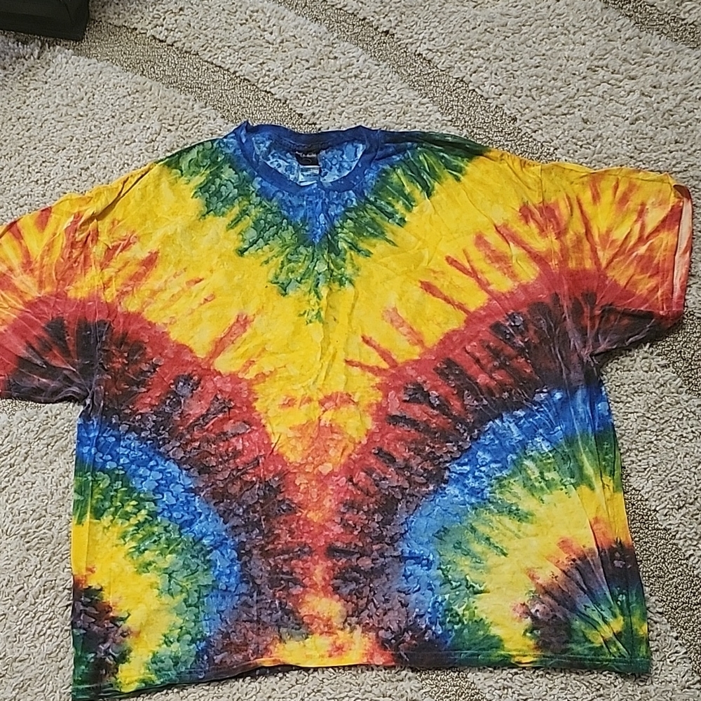 Men's Tie-Dye Short Sleeve Shirt - Yellow, Red, Blue, Green